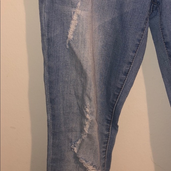 Evermore Distressed Denim - Picture 4 of 13